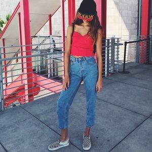 BRANDY MELVILLE MOM JEANS